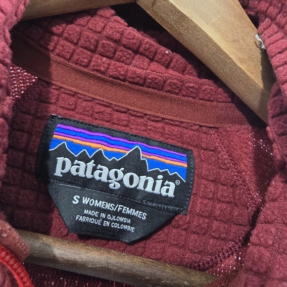 Patagonia Jacket Womens Small Red Fleece Full Zip Micro Grid R2 Regulator - Picture 3 of 14